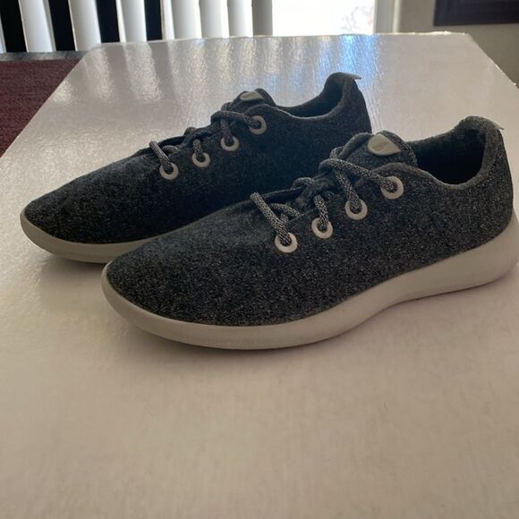 ALLBIRDS Women’s Gray Superfine NZ Merino Wool Sneakers Size 10 - Picture 1 of 7